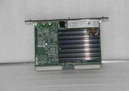GE IC698CPE030 PACSystems RX7i 제어기 PLC 시스템을 위한 중앙 처리 장치