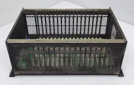 IC698CHS017 GE PACSystems RX7i 랙 17 슬롯 앞 및 뒷 장착 CPU 및 I/O 구성