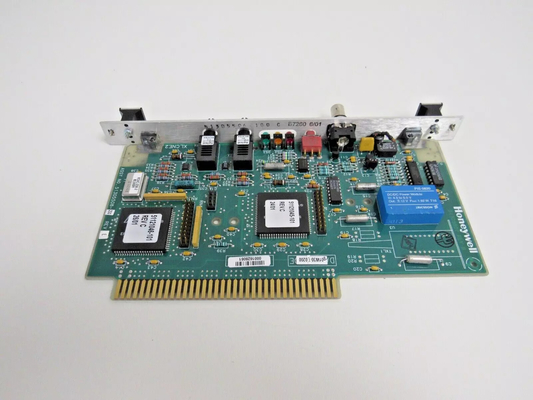 하니웰 51305508-200 PLCs / 기계 제어 XLCNE2 MM CE CERT MEDIUM DIST1 보드