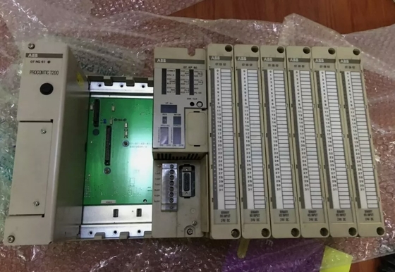 07BT62R1 GJV3074303R1 ABB 산업 자동화용 기본 랙 8 슬롯