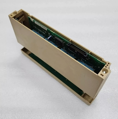 07EB61 GJV3074341R1 ABB 디지털 입력 모듈 32DI 24 VAC/DC PLC 모듈