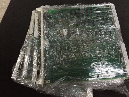 DSBC176 ABB S100 I/O 버스 연장기 보드 모듈 PLC 예비 부품 3BUR001661R1