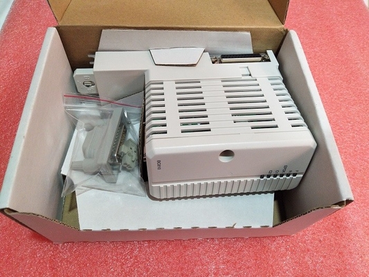 BC820K01 ABB PLC AC800M CEX-버스 유닛 입출력 DCS 3BSE07150R1