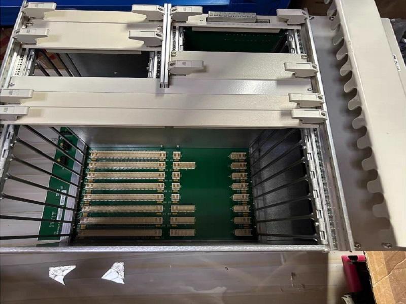 ABB 시스템 랙 89IL06A-E GJR2393500R0100 16*16*12cm 크기와 12개월 보증과 함께 프로컨트롤 카탈로그 모듈