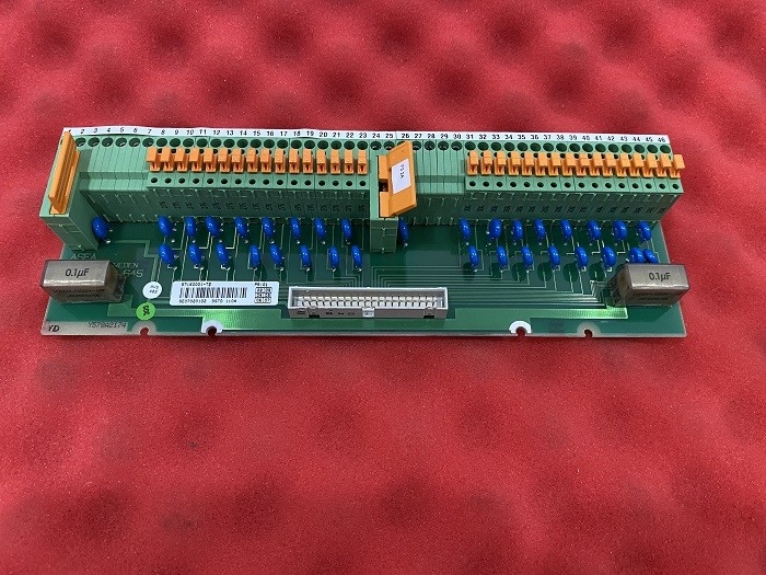 DSTD110A 디지털 출력 보드용 ABB MasterBus 연결 장치 32 채널 최대 60V PLC 예비 부품 57160001-TZ